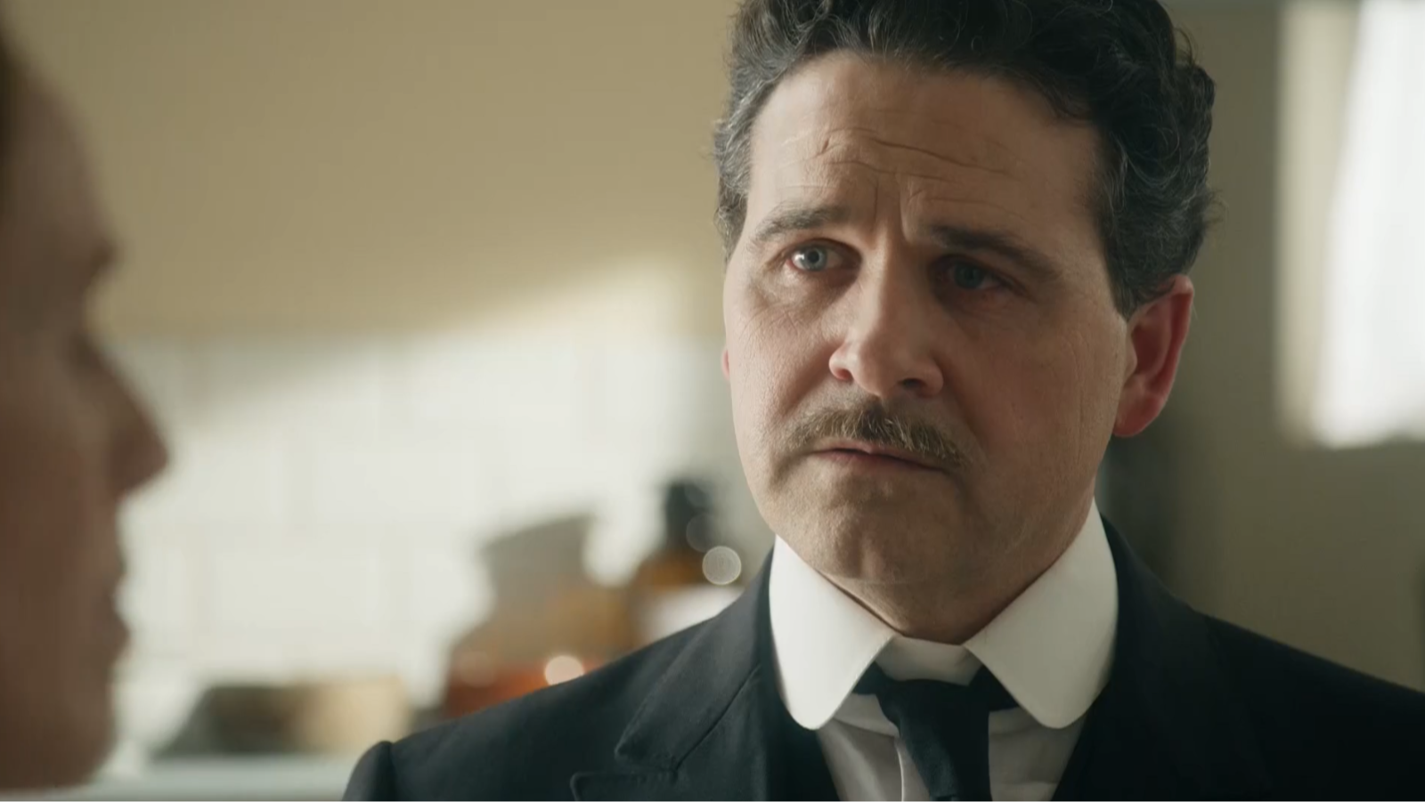 La Promesa: Pía pide explicaciones a Ricardo - La promesa | Ver