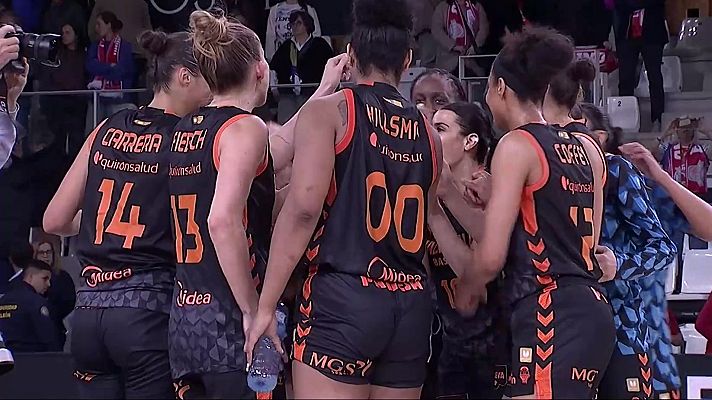 Baloncesto en RTVE - El acierto de Fiebich desatasca a Valencia Basket ante Ensino Lugo