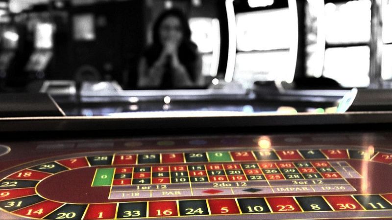 Navarra activa el contro de acceso a los salones de juego y locales de apuestas - Telenavarra | Ver