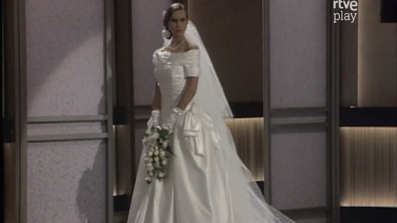 En familia - ¿Cuánto cuesta casarse? - En familia (1987-1989) | Ver