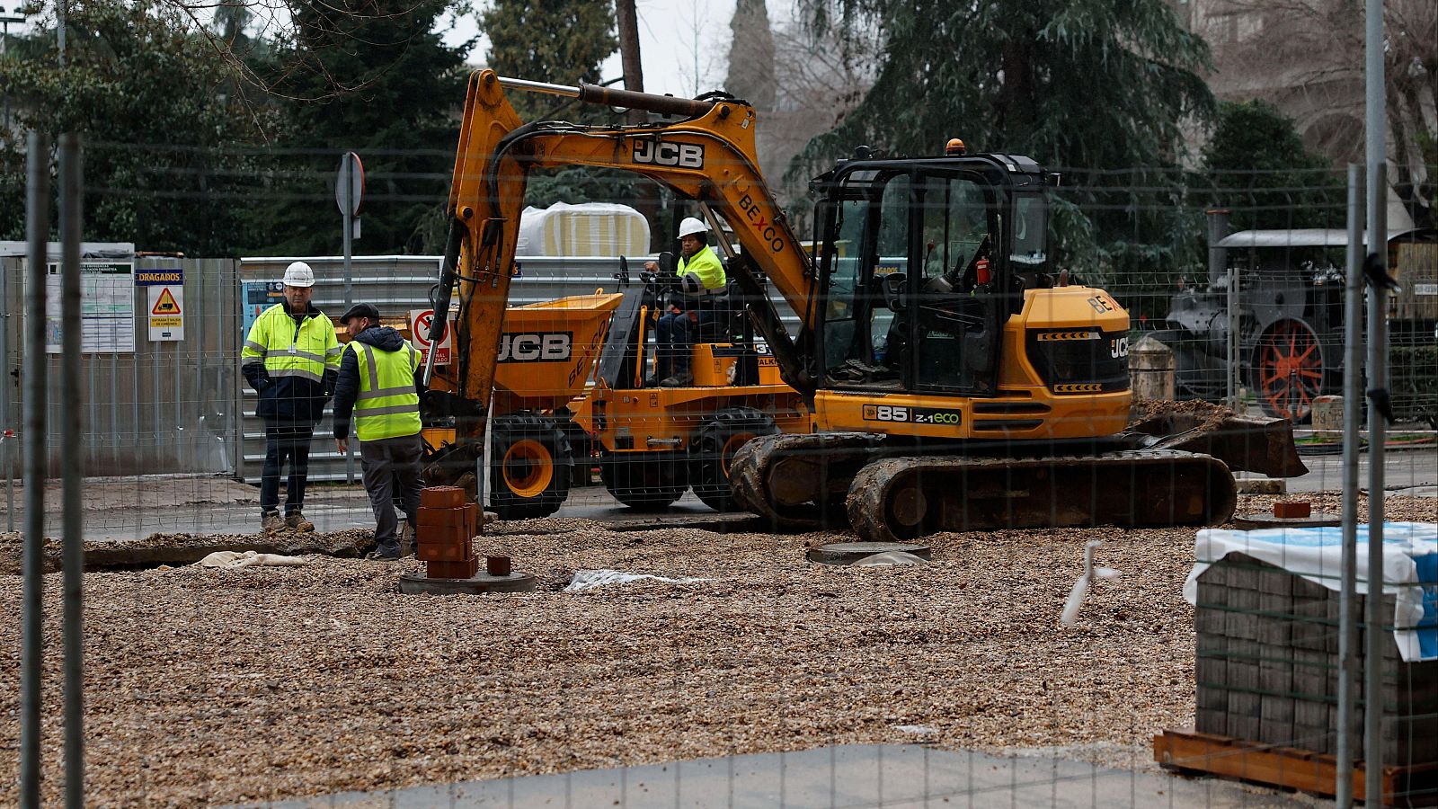 El Banco de España sitúa en el 2,3% el crecimiento de 2026 pese a la guerra por el plan anticrisis del Gobierno - Economía en 24 horas | Ver