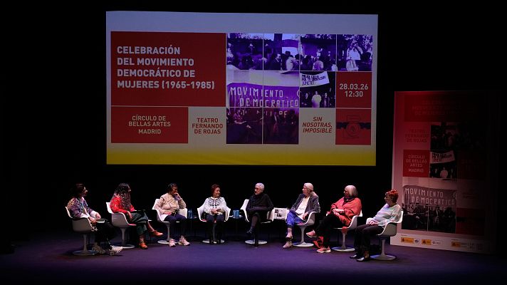 Acto de celebraci�n del Movimiento Democr�tico de Mujeres