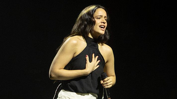 Telediario Fin de Semana - Rosalía llega con su gira a Madrid: un repaso a sus mejores actuaciones de su trayectoria por todo el mundo