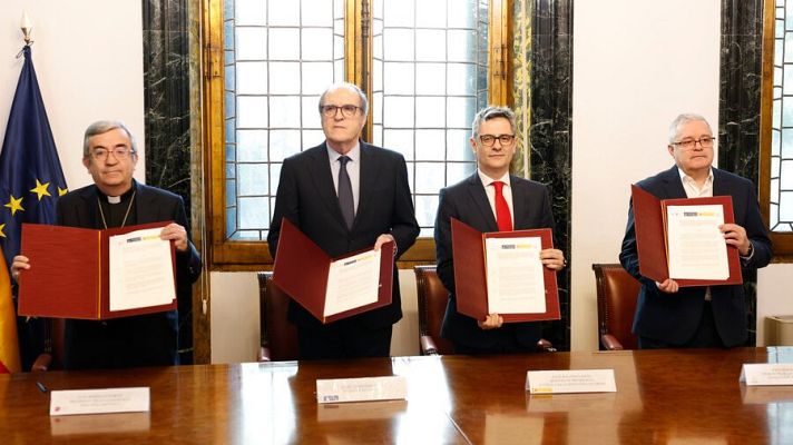 Telenavarra - La Iglesia y el Gobierno firman el protocolo para indemnizar a las víctimas de pederastia