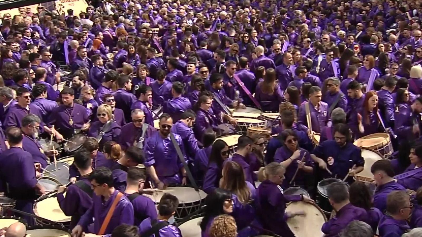 Calanda se prepara para romper la hora - Noticias Aragón | Ver