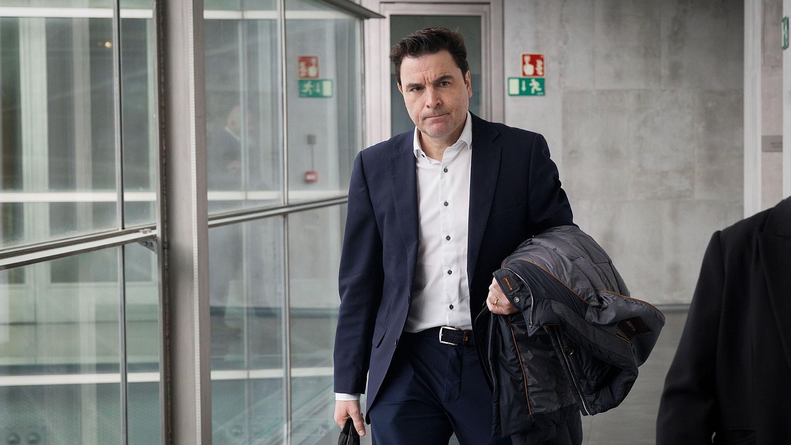 El exgerente de Nasuvisa niega "relación laboral" con Servinabar - Telenavarra | Ver