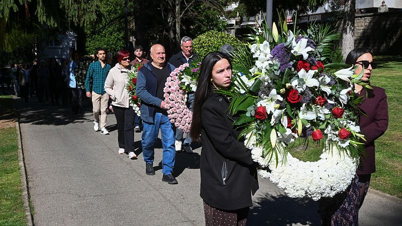 Villablino rinde homenaje a los mineros fallecidos en el accidente de Cerredo - Noticias de Castilla y Le�n | Ver