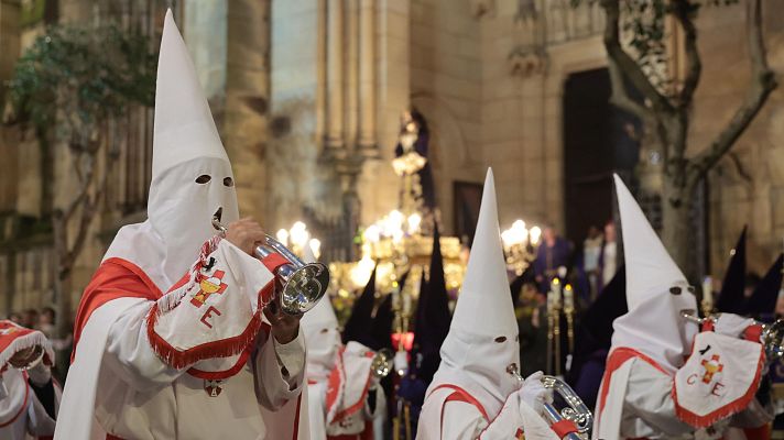 Telenorte - País Vasco - La procesión del Nazareno recorre las calles de Bilbao, acompañada de saetas también en euskera