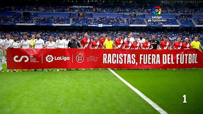 Crítiques perquè no es va aturar l'Espanya-Egipte pels càntics racistes