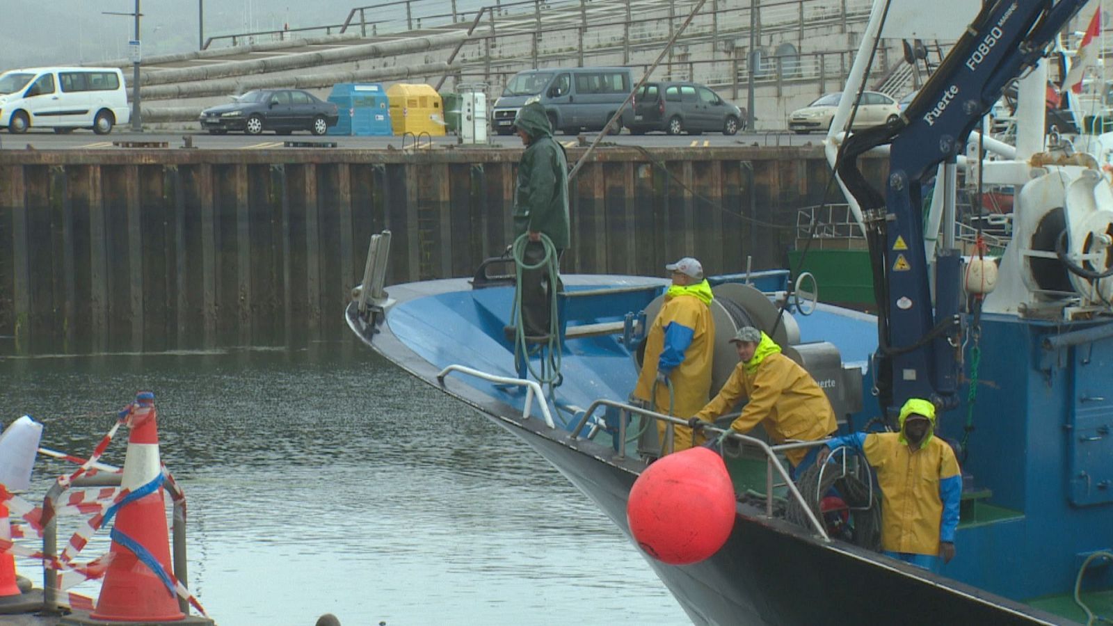 Los pescadores no logran llegar al 5% en la costera del verdel - TeleCantabria | Ver