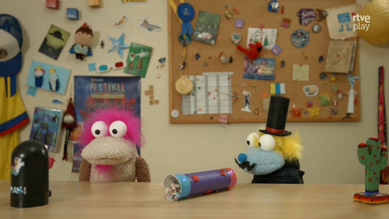 Agus y Lui - Caleidoscopio casero - Agus & Lui: Churros y Crafts | Ver