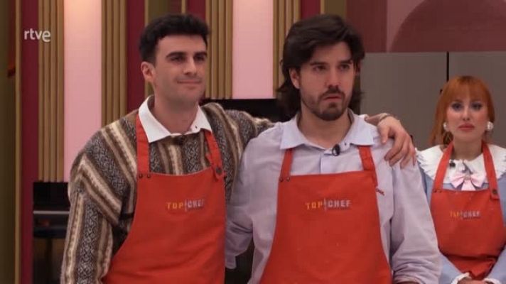 Top Chef: Dulces y Famosos - Alejandro Vergara se despide de 'Top Chef' y provoca las lágrimas de sus compañeros