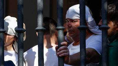 De padre a hijo: la despedida de un costalero tras m�s de 40 a�os