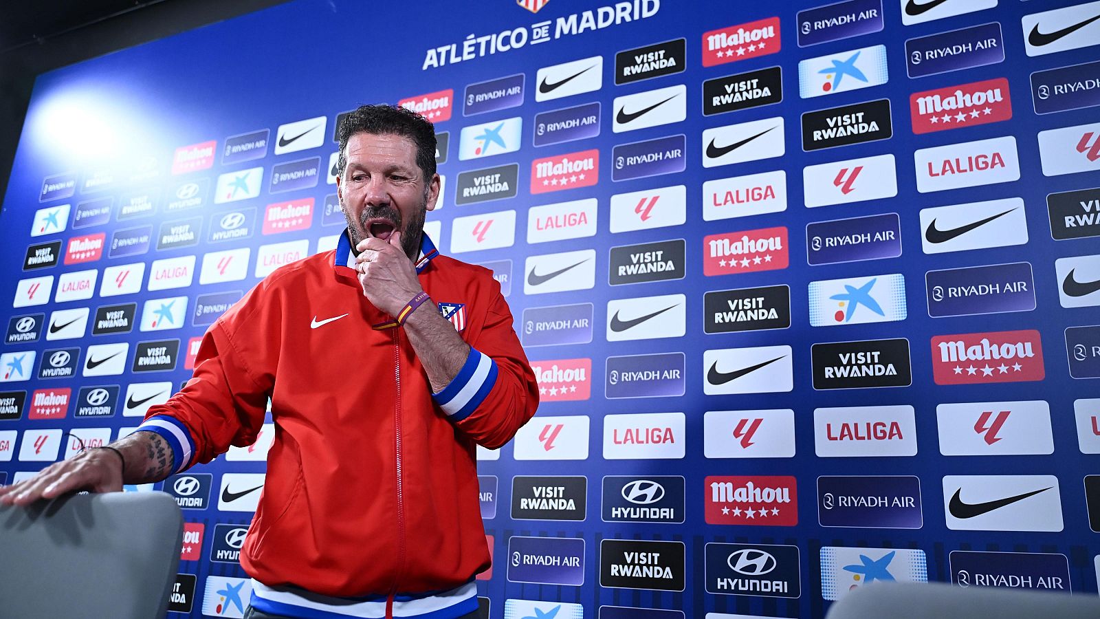 Simeone: "Jugamos con nuestras características desde hace 14 años" - Fútbol | Ver