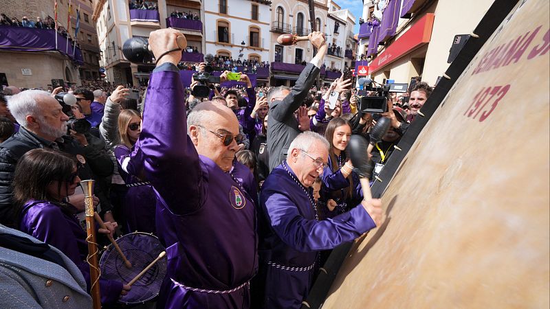 Intensidad y emoción en el Viernes Santo: un recorrido | Ver