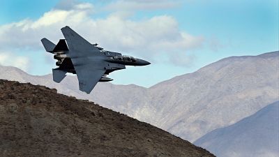 Irán afirma haber derribado dos cazas de EE.UU.