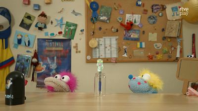 Agus y Lui - Camaleón lenguón - Agus & Lui: Churros y Crafts | Ver