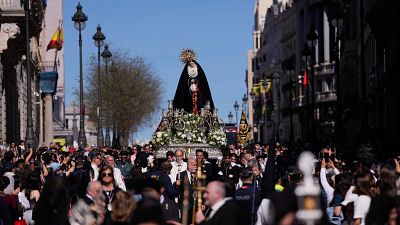 Las v�rgenes de la Soledad protagonizan el S�bado Santo en Espa�a