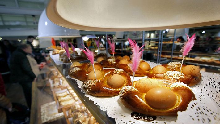 Telediario Fin de Semana - La mona de Pascua en casa, una tradición en familia y más económica