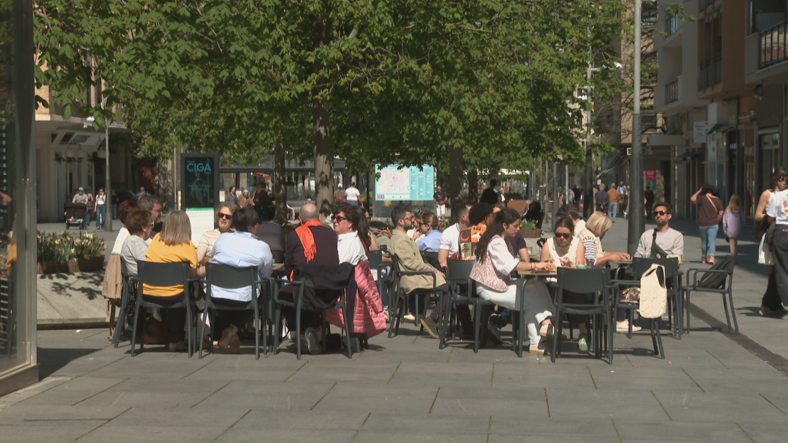 Más de la mitad de la población navarra opta por quedarse en casa en Semana Santa - Telenavarra | Ver