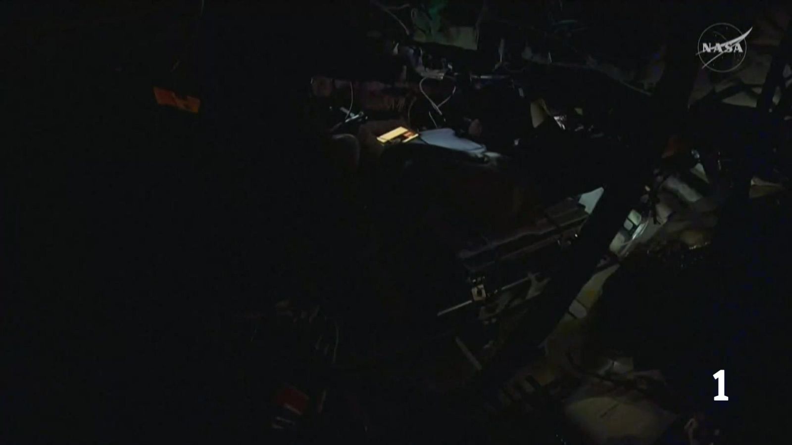 Els tripulants d'Artemis II es preparen per la tornada - L'Informatiu | Veure