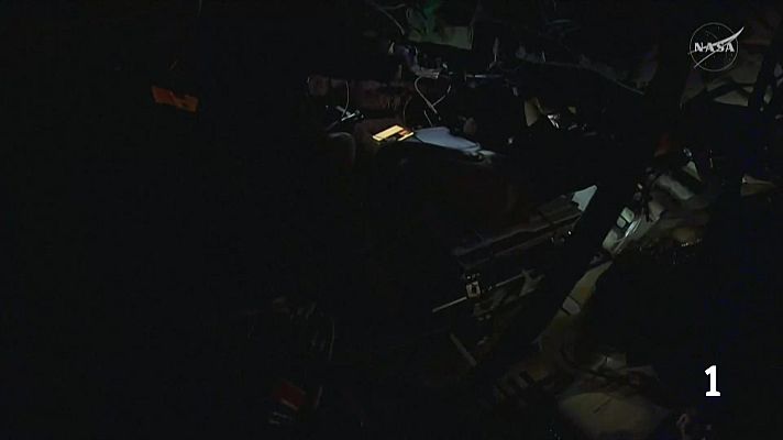 L'Informatiu - Els tripulants d'Artemis II es preparen per la tornada a la Terra