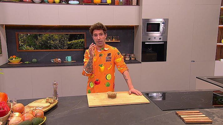 Cuina Brutal - Snack de cigrons, pebrot farcit i mousse de cacau