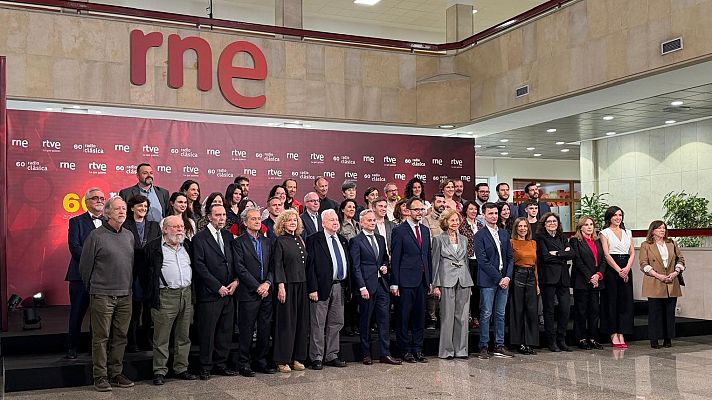 Telediario 1 - La reina Sofía visita Radio Clásica en su 60 aniversario