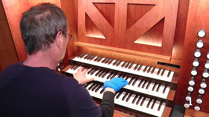 L'Informatiu - L'orgue de Sant Felip Neri sona complet per primer cop després de 59 anys d'espera