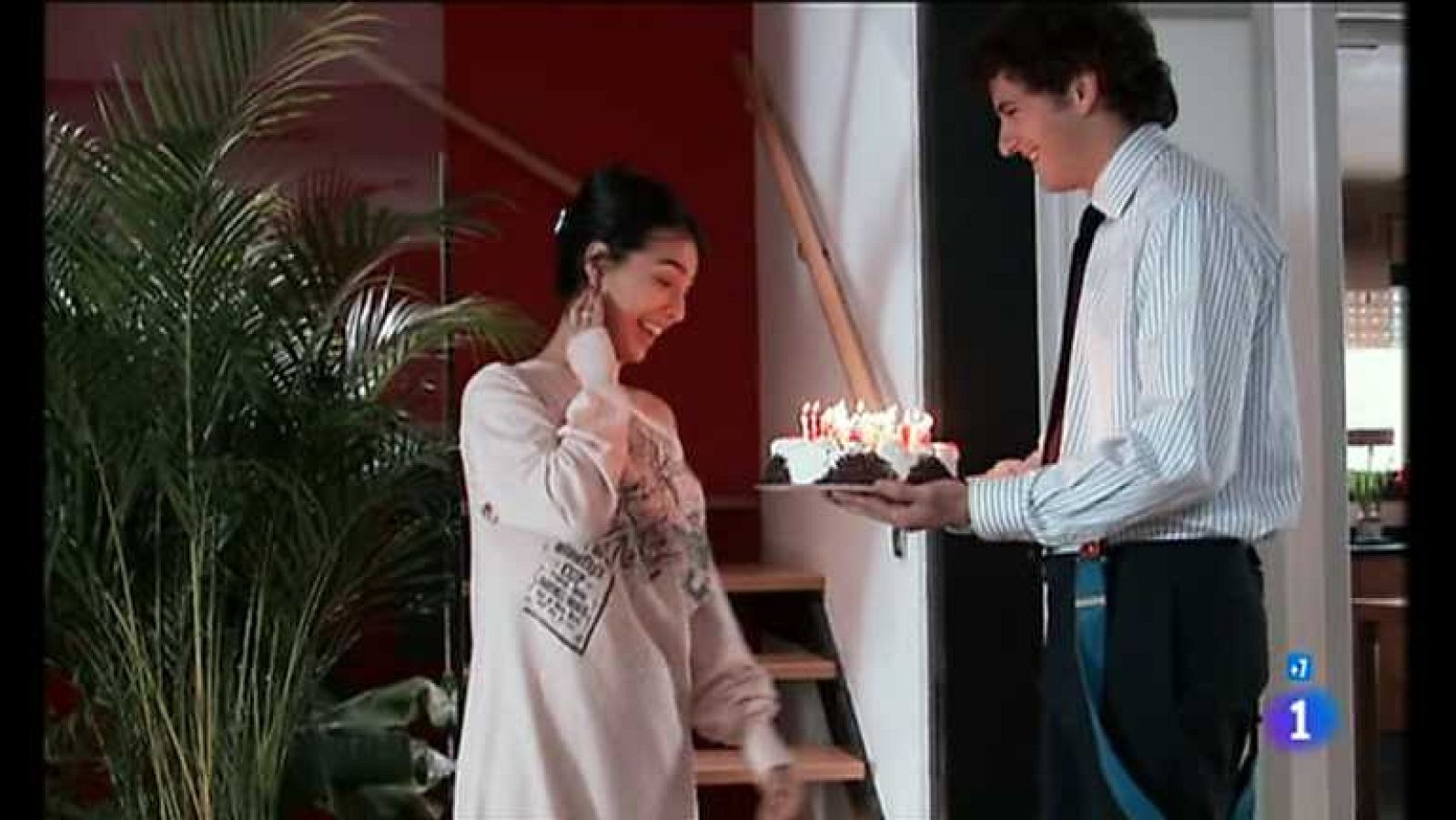 Herederos - Capítulo 32 - Luis, tras descubrir que Carmen sólo la estaba utilizando, ha decidido dejar caer sobre ella todo el peso de la ley - Ver ahora