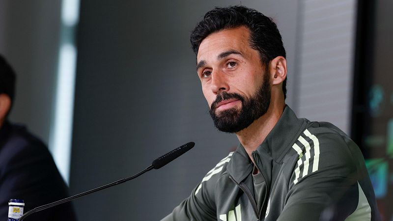 Arbeloa critica el VAR: "Unas semanas entra, otras no" - Fútbol | Ver