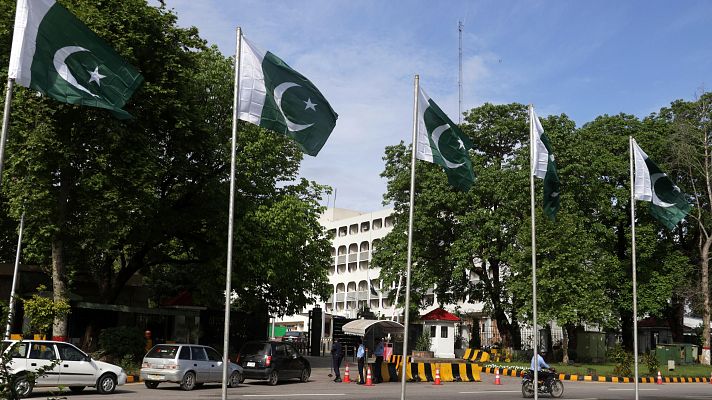 Diario 24 - Trump amenaza con nuevos ataques en medio de una frágil tregua con Irán