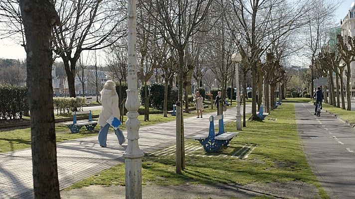 Página Dos - Donostia en 8 libros