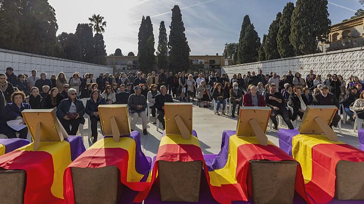 L'informatiu - Comunitat Valenciana - 'Las Rosas de Paterna', una muestra fotográfica para luchar contra el olvido