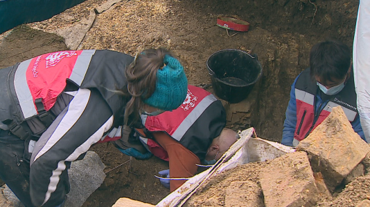 Identificadas cinco de las seis v�ctimas del franquismo exhumadas de la fosa de La Caridad