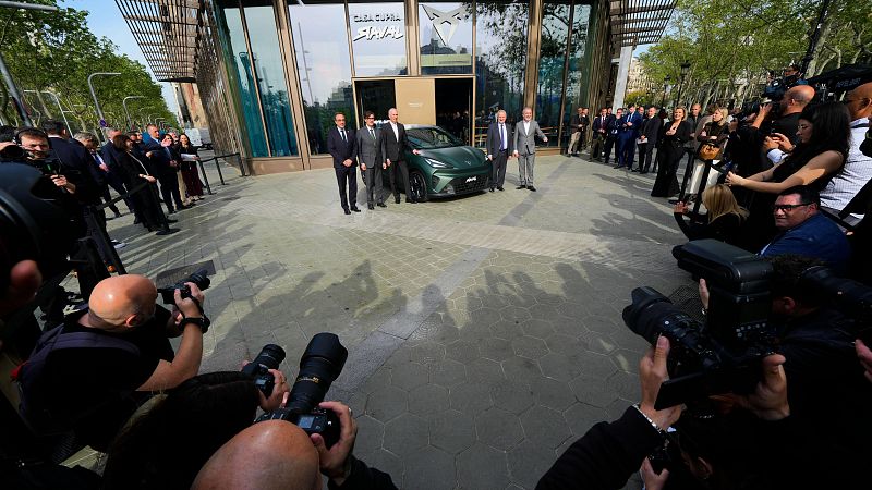 Cupra Raval: El primer coche eléctrico fabricado en España | Ver