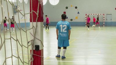 La FIFA impide jugar a menores tutelados por la Diputaci�n de Bizkaia en el equipo de Otxarkoaga | RTVE Play - Ver ahora