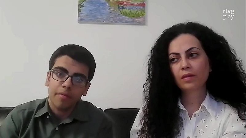 Kian, el niño de 14 años iraní a quien Estados Unidos veta la entrada - 24 horas | Ver