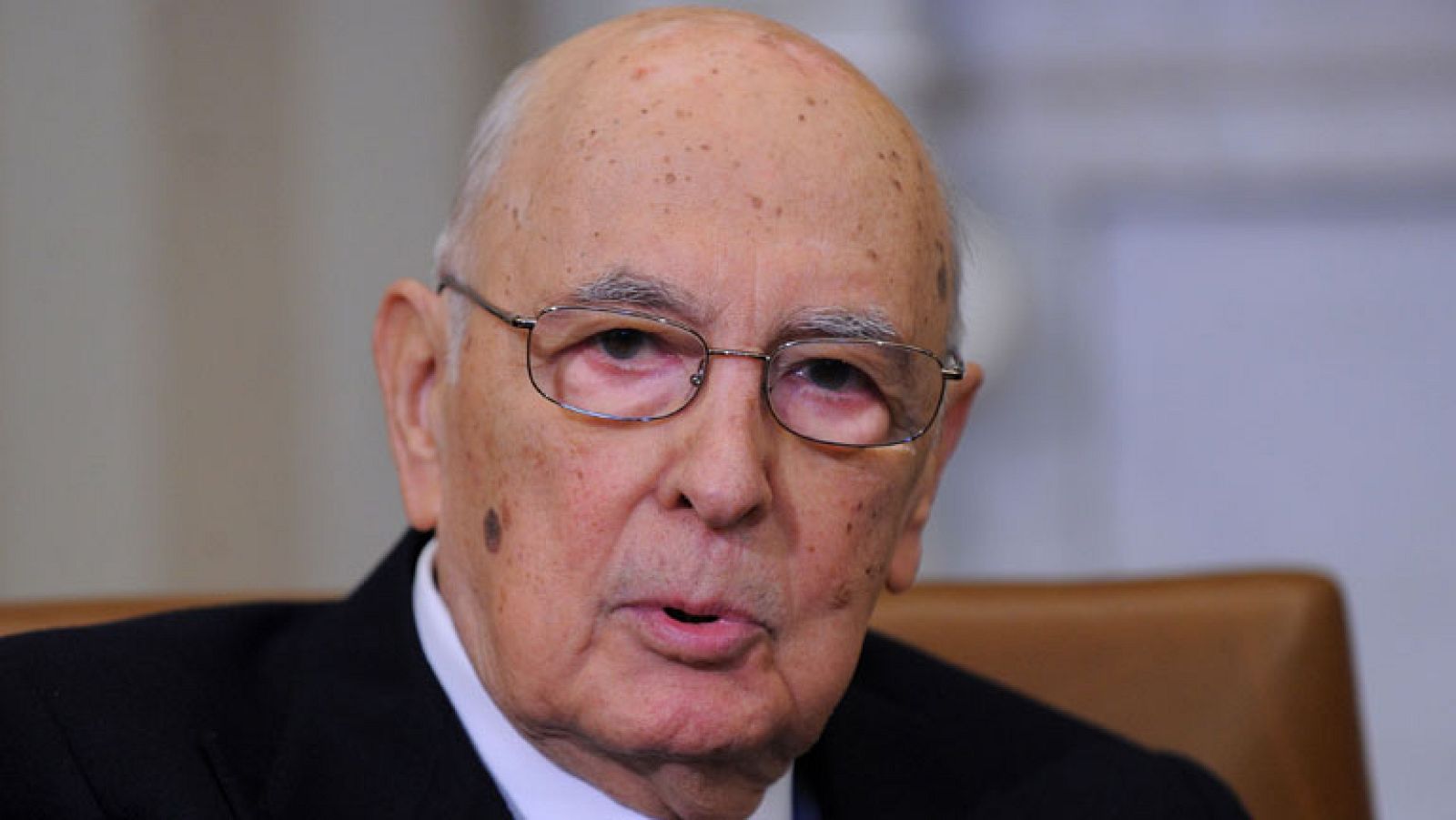 Napolitano planta al líder del SPD alemán por llamar "payasos" a Berlusconi y Grillo - Informativo 24h | Ver