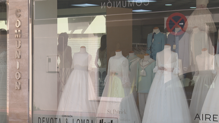 Noticias Murcia - Las comuniones en la Región de Murcia se convierten en pequeñas bodas con más gasto en el banquete y el vestuario