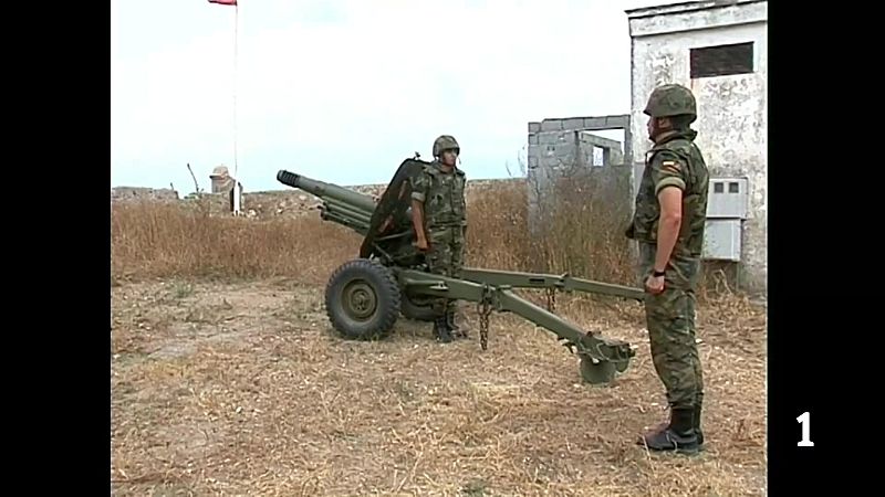 Así se vive en primera persona el "cañonazo" de las 12:00h en Ceuta | Ver
