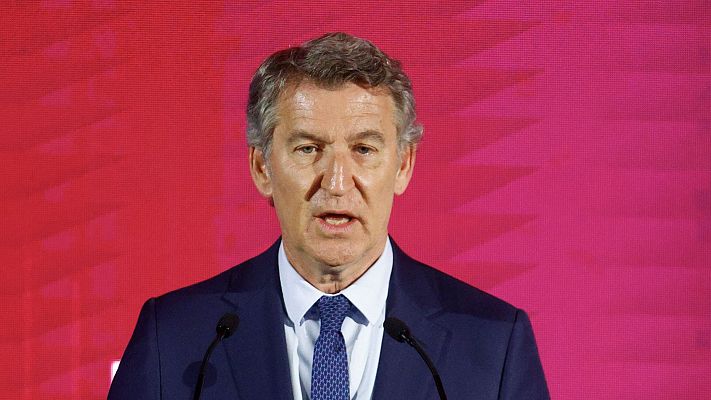 Telediario 2 - Sánchez y Feijóo se pronuncian sobre la guerra en Oriente Medio en un foro en Barcelona