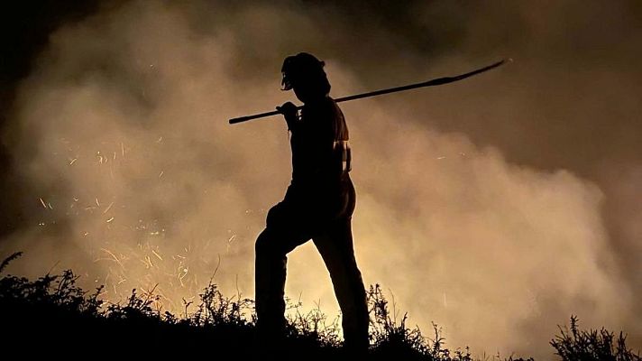 Telediario 2 - Las comunidades se preparan para prevenir incendios ante un verano de alto riesgo