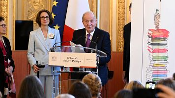 La Asamblea Nacional francesa premia a Juan Carlos I por sus memorias: "Nadie es profeta en su tierra"