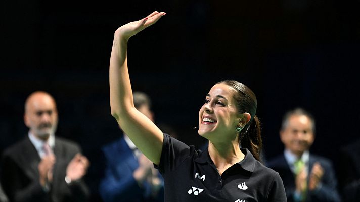 Bádminton - Carolina Marín se despide del bádminton con un emotivo homenaje en el pabellón con su nombre de su Huelva natal