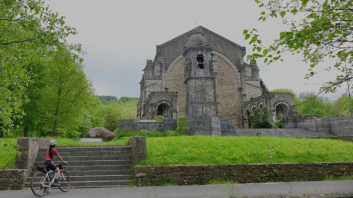 Un país en bicicleta. Diario de una ciclista - Vino, arte y bicicleta: una ruta por Bizkaia