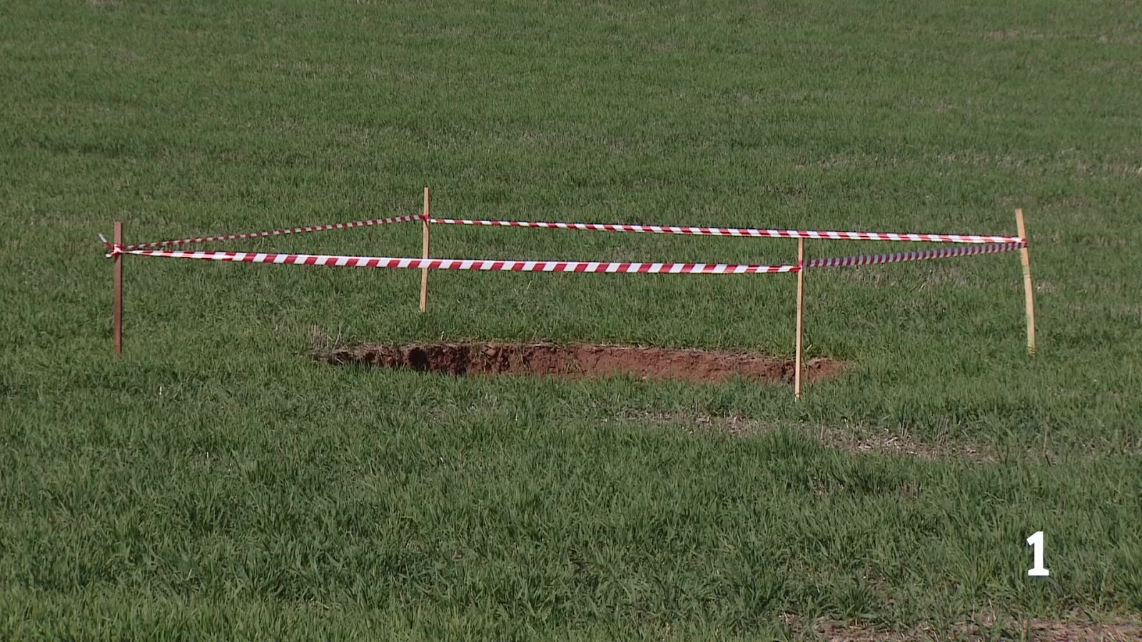 Aparece una torca de cuatro metros de diámetro en Matute - Informativo Telerioja | Ver
