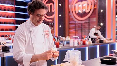La súper tarta invertida de Pepe Rodríguez en MasterChef 14