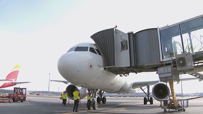 Informatiu Balear - Primeres cancel·lacions de reserves a Eivissa per la guerra a l'Iran