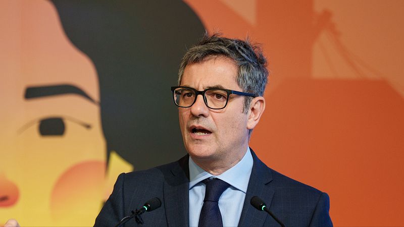 El Gobierno cree que Peinado "avergüenza" a la judicatura | Ver